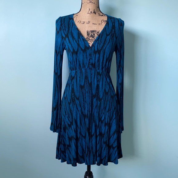 Express Dresses & Skirts - Express Bell Sleeve Dress